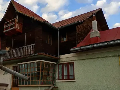 fațadă casă cu balcon vânzare cumpărare Provița de Jos Prahova